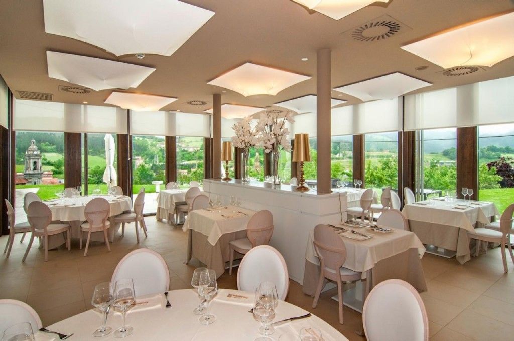 El hotel torre Zumeltzegi.restaurante